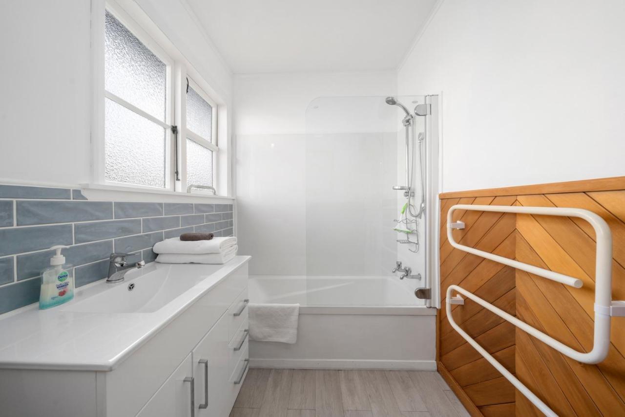 Centrally Located - Greytown Holiday Home Экстерьер фото